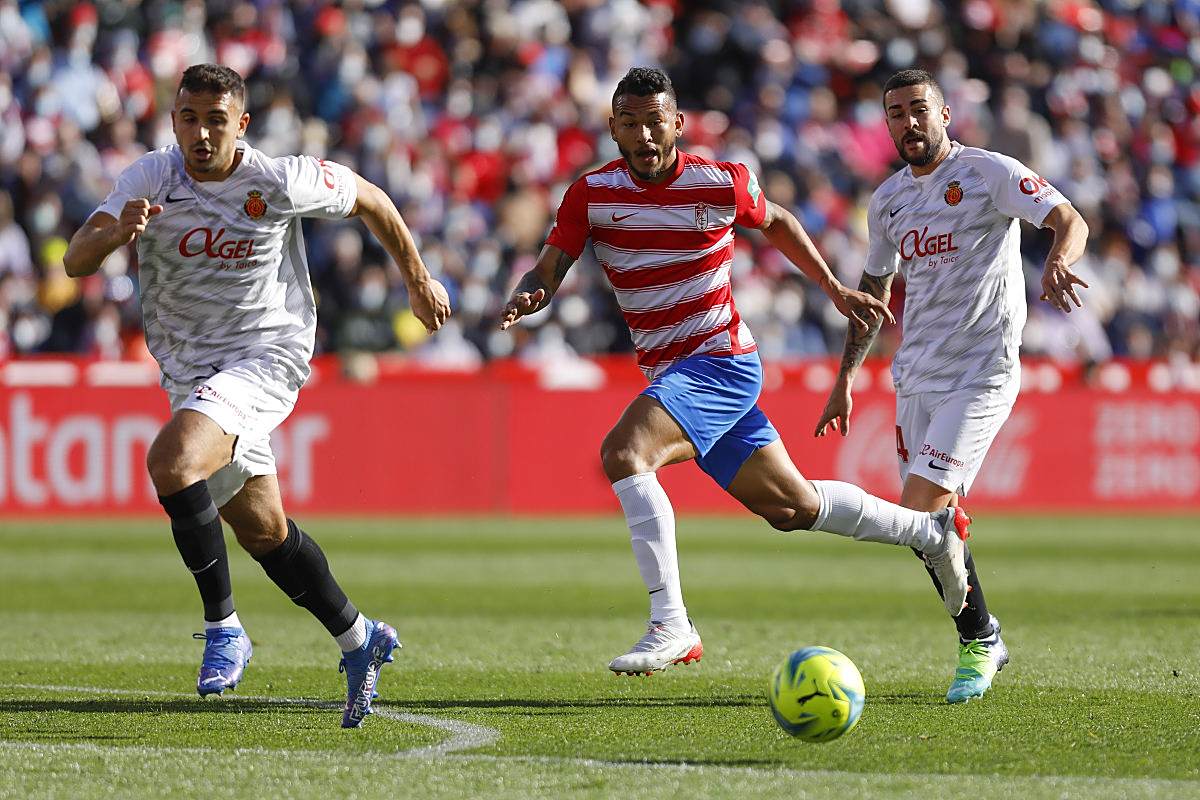 巴伦西亚联赛杯决赛，热血激战