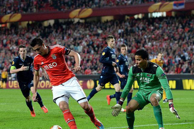 佛罗伦萨主场遭逆转，球队连败状态难解