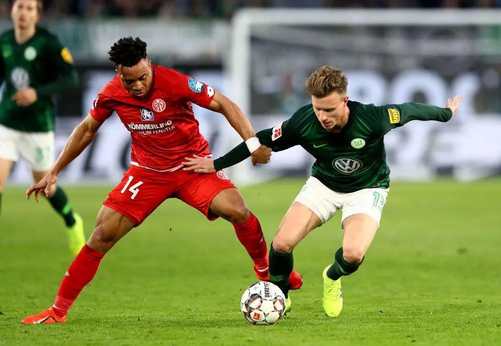 沃尔夫斯堡主场取胜汉堡，保持德甲中游位置