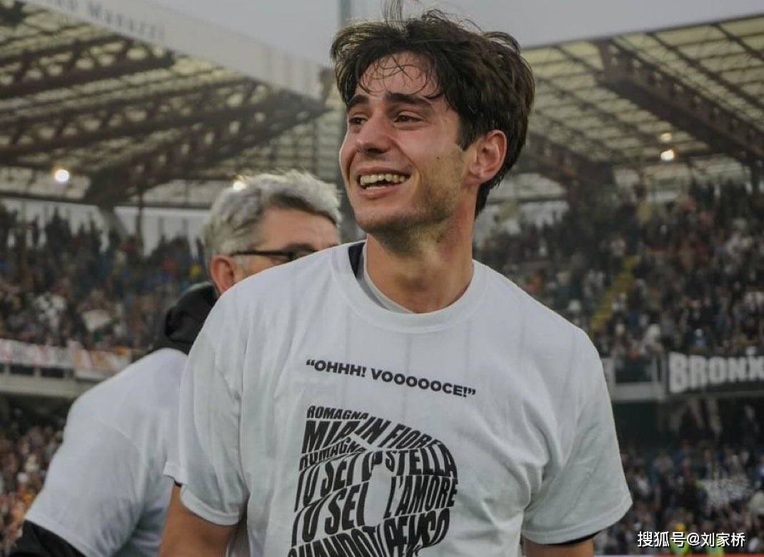 关于尤文图斯后卫起神勇作用，球队难以破门的信息