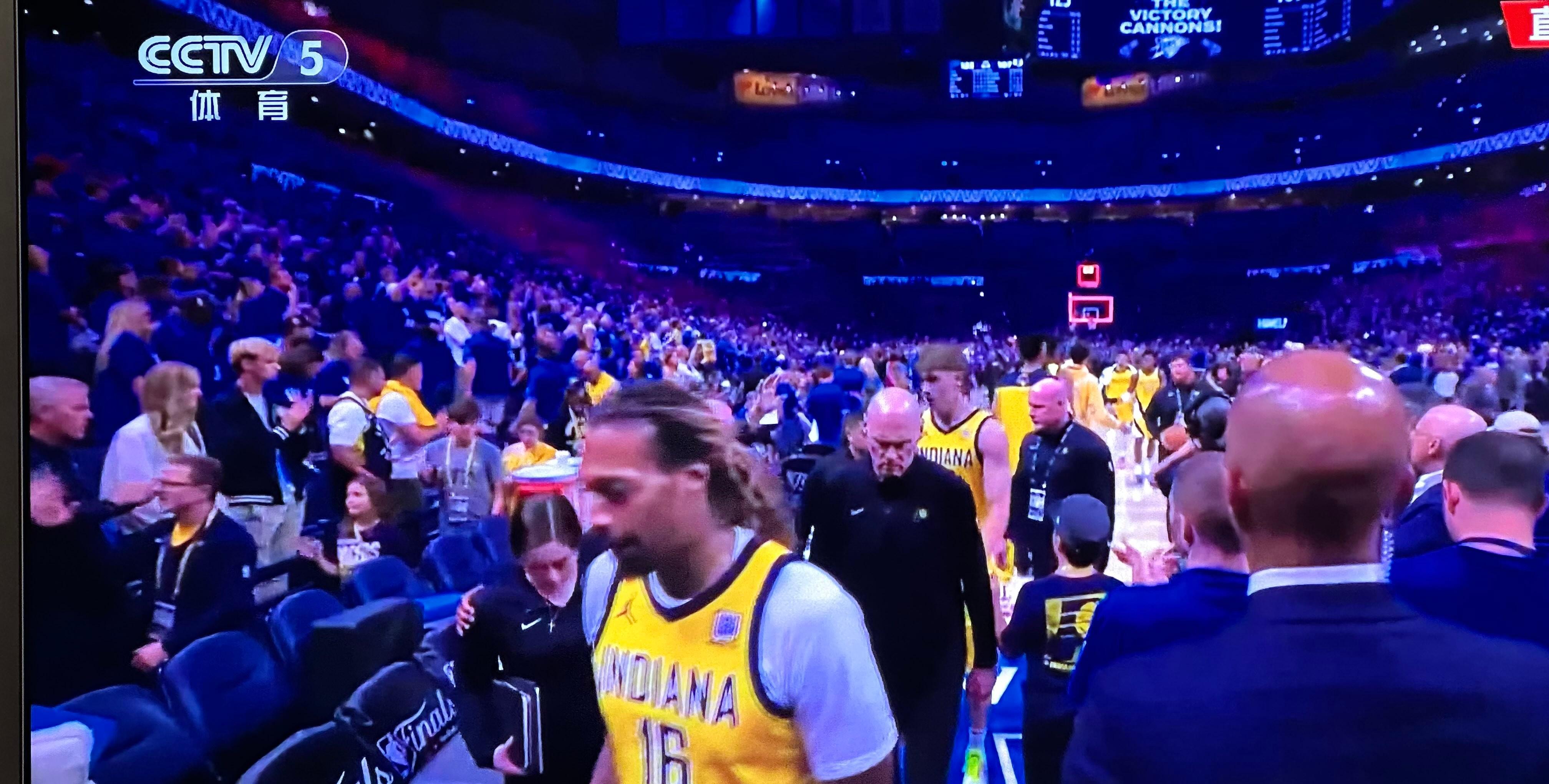 雷霆惨败开拓者，威少遭遇低潮