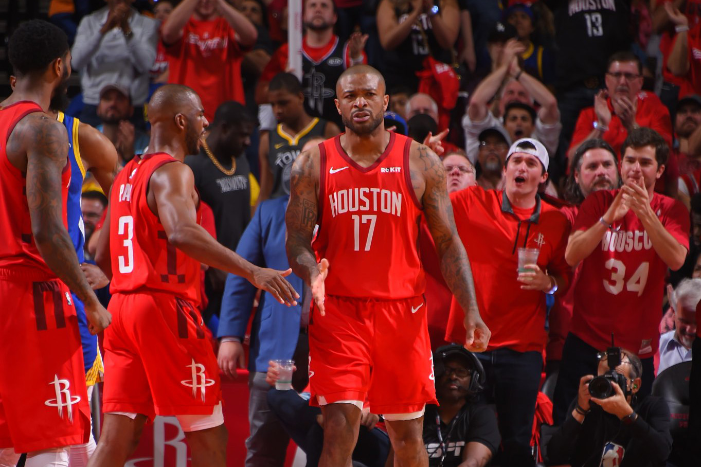 关于火箭水花溅满，晋级半决赛的信息