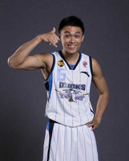 包含骏豪告捷,卫冕之路一步步稳固的词条 包含骏豪告捷,卫冕之路一步步稳固的词条