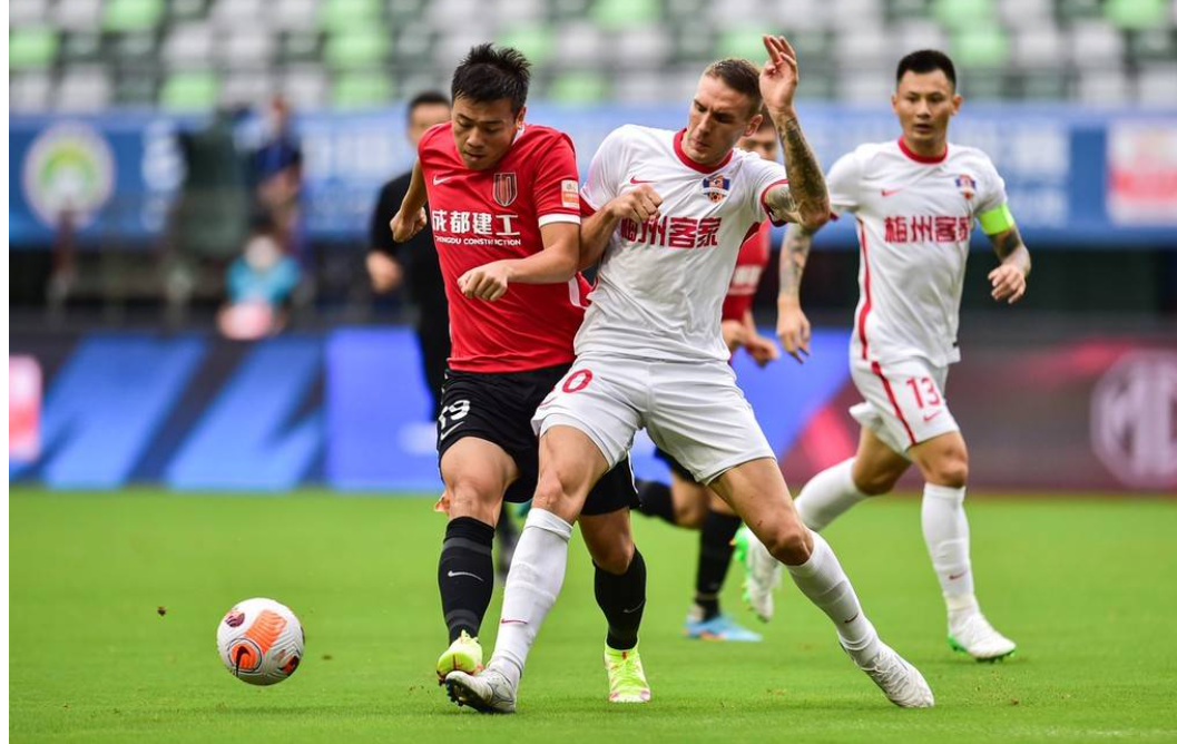 九游在线-客场作战取得首胜，士气高昂