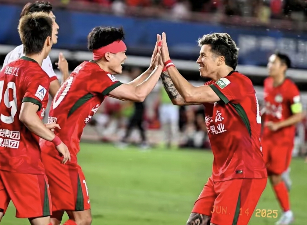 九游网站-广州恒大队再次取得压倒性胜利，实力抢眼的简单介绍